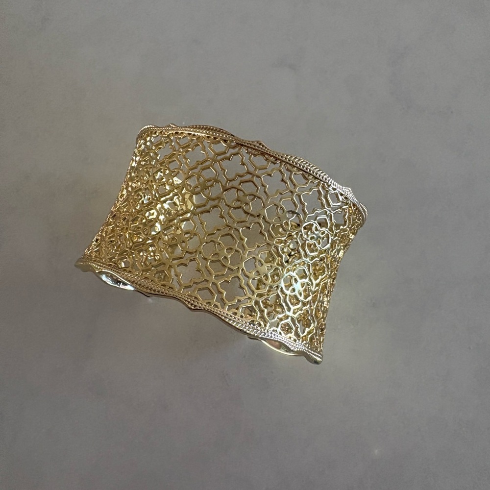 Kendra Scott - Candice Statement Cuff Bracelet in Vintage Gold